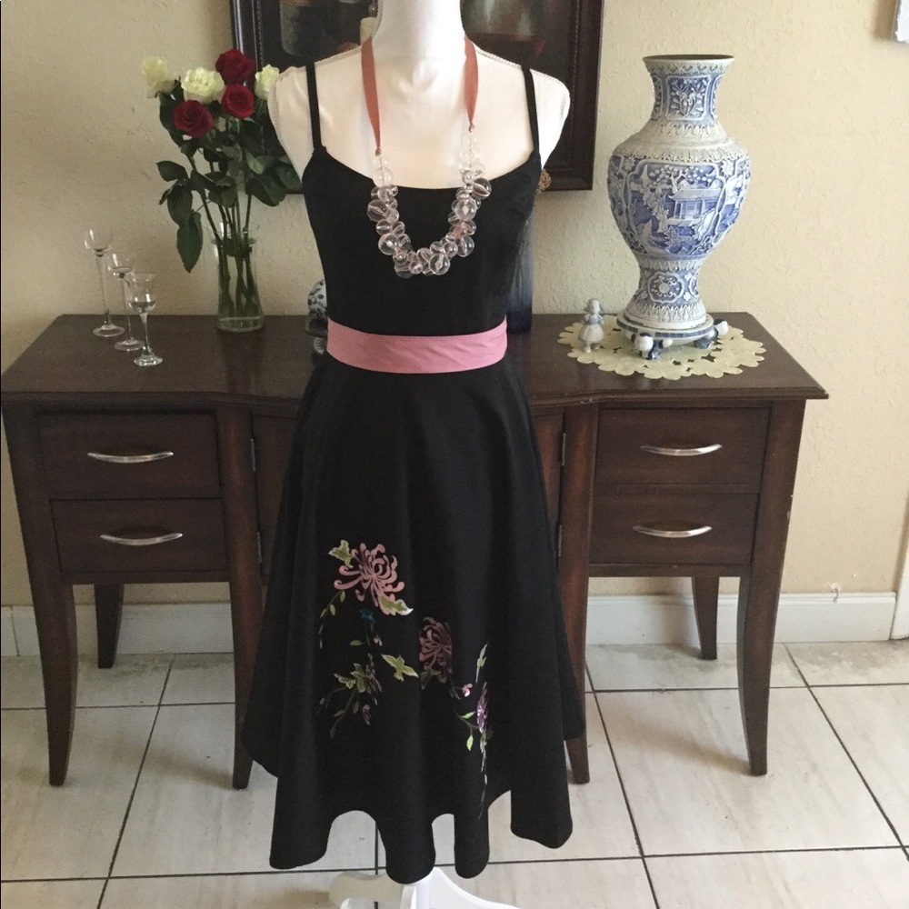 Stunning Vintage Black Dress